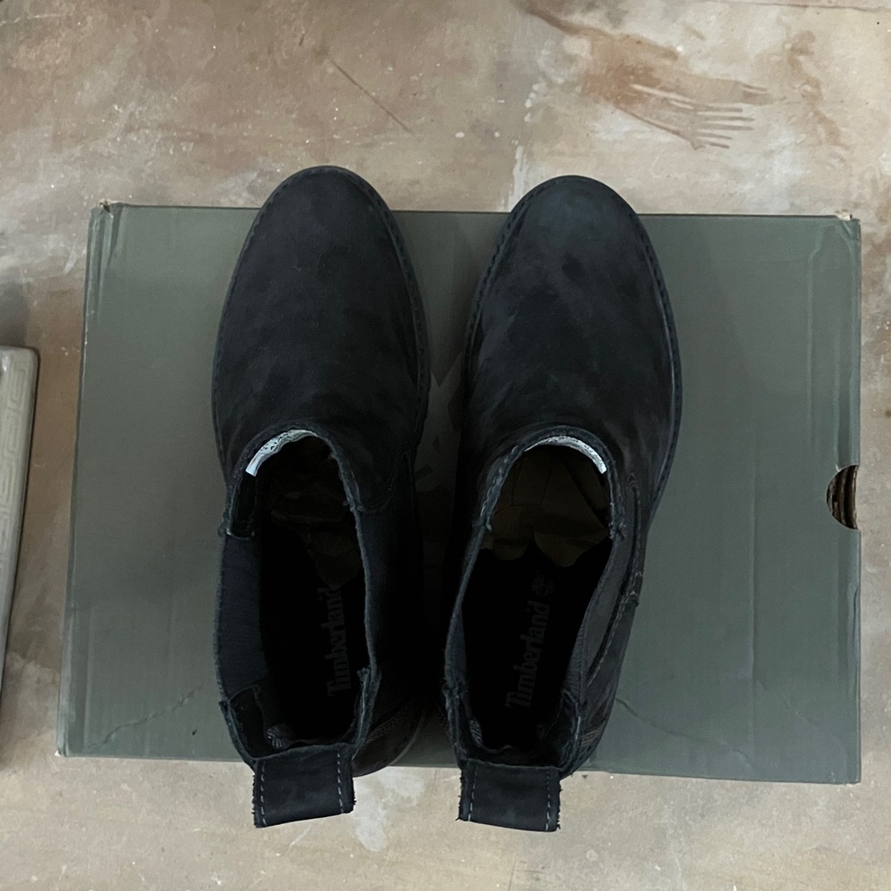 Timberland Black Suede Ankle Boots - Picture 7 of 9